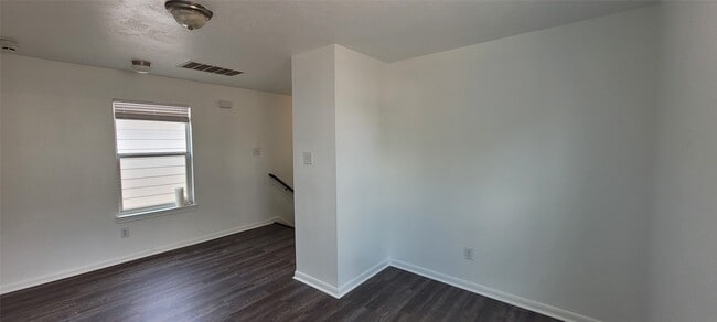 Building Photo - 1426 Ruthven St