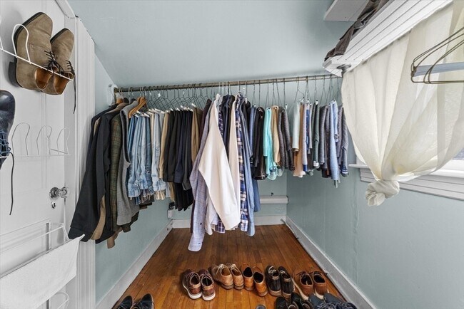 Building Photo - 6 Davis Way