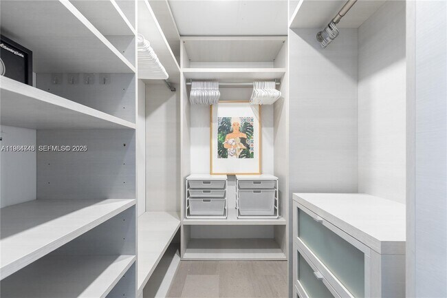 Building Photo - 88 SW 7th St