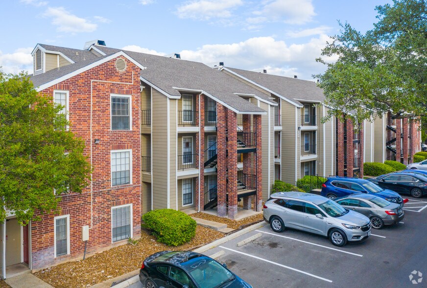 Primary Photo - Sutton House Apartments