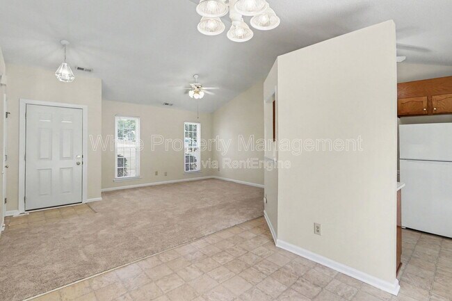 Building Photo - 4609 Falcon Chase Dr SW