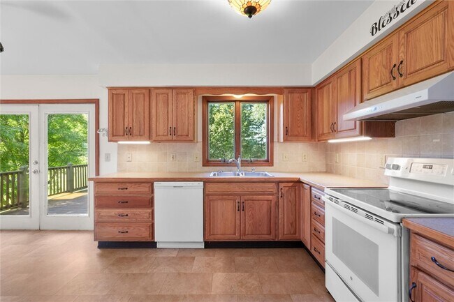 Building Photo - 7151 Podunk Rd