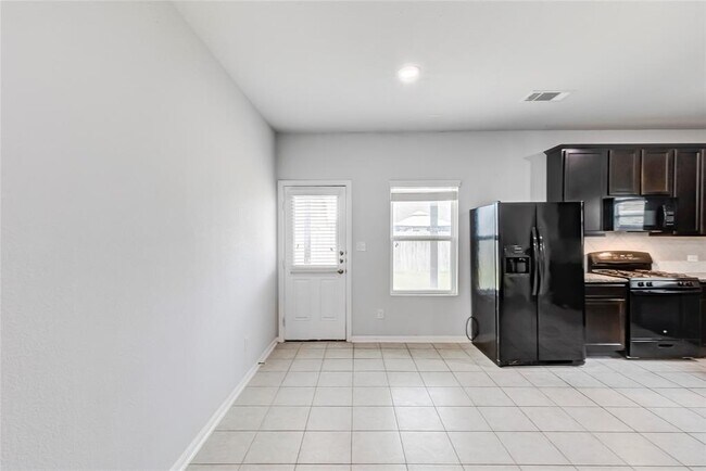 Building Photo - 17005 Lathrop Ave