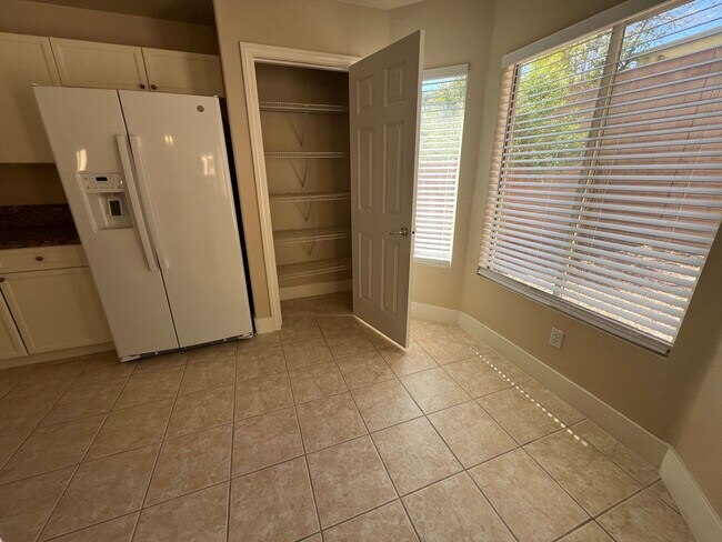 Building Photo - RENOVATED HOME IN GATED SUMMERLIN COMMUNITY!