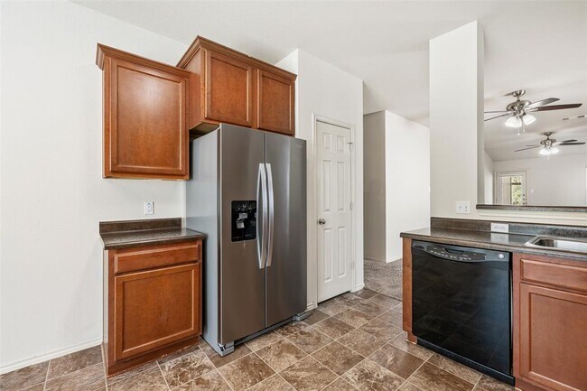 Building Photo - 220 Bauxite Dr