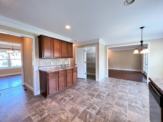 Building Photo - SPACIOUS 2 STORY HOME WITH 3 BEDROOM, 2.5 BATHROOM IN KARNS!!