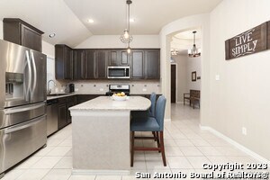 Building Photo - 7903 Anza Run