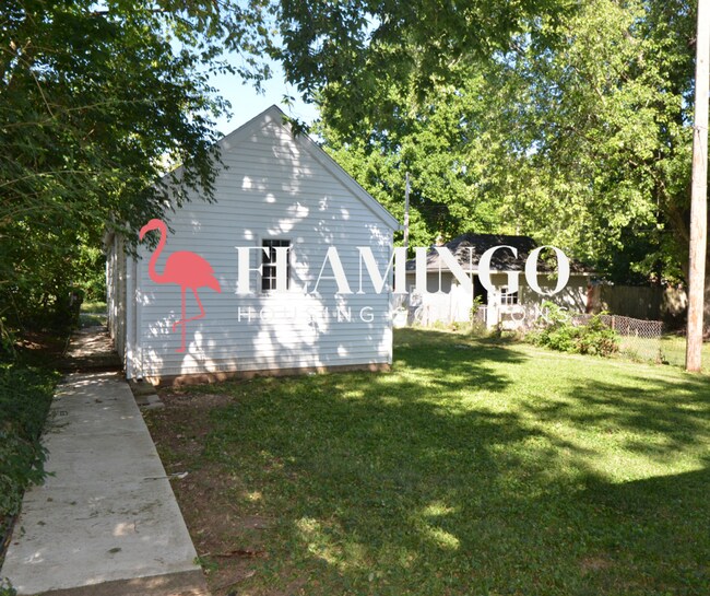 Building Photo - 3859 Merrimac Ave