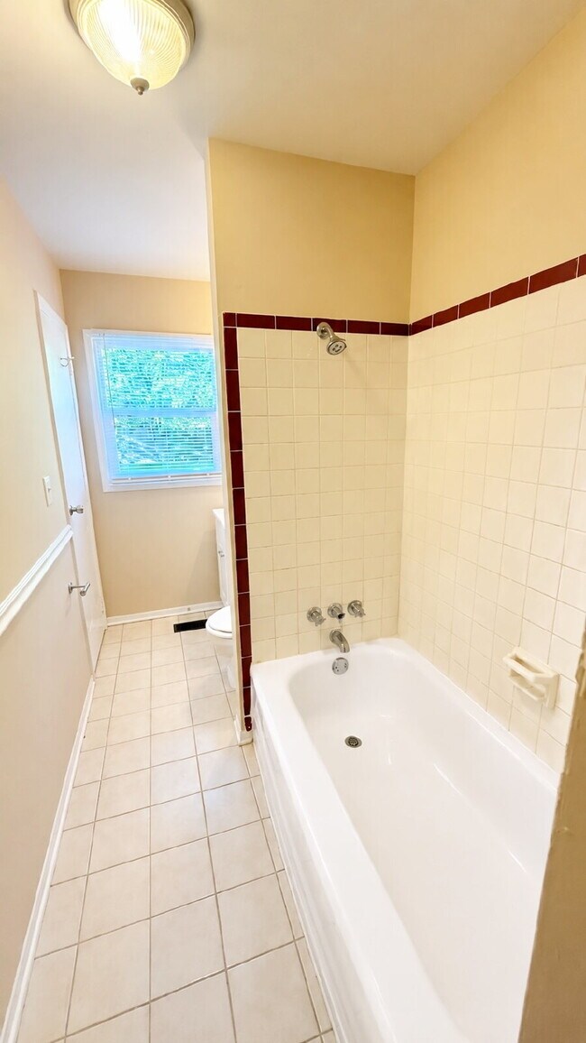 Building Photo - EAST SIDE 4 BEDROOM/1.5 BATH RANCH HOME FULLY RENOVATED AND AVAILABLE IMMEDIATELY