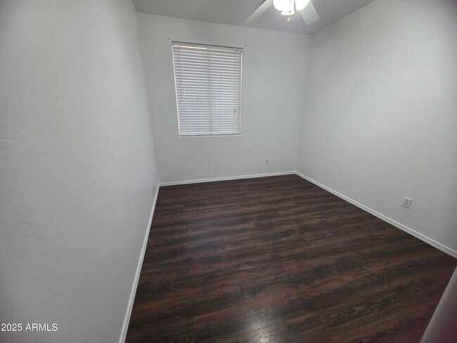 Building Photo - 42432 W Almira Dr