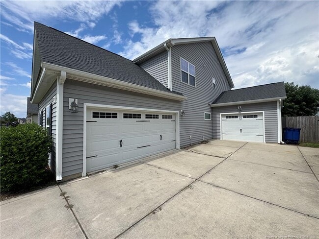 Building Photo - 579 Royal Birkdale Dr