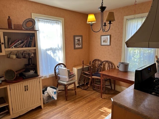 Breakfast Room - 5716 40th Ave
