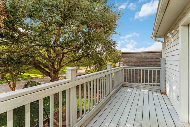Building Photo - 86 Heathrow Ln