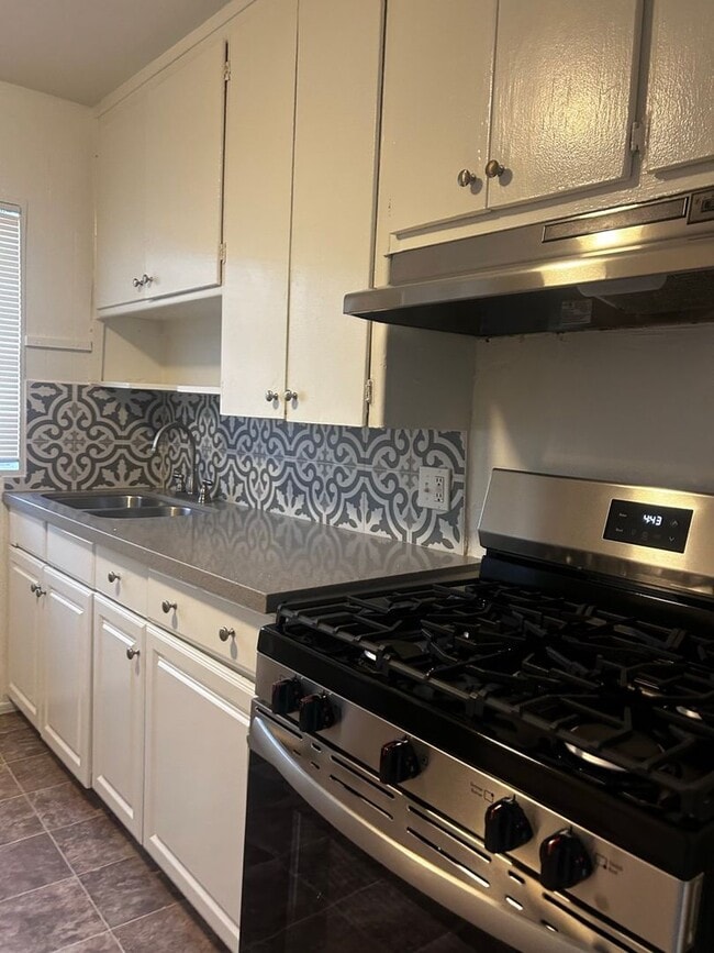 Building Photo - Pangborn