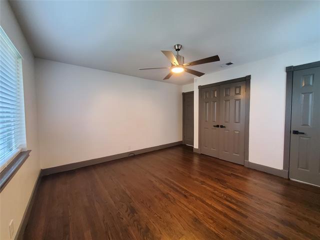 Building Photo - 1227 Elmwood Dr