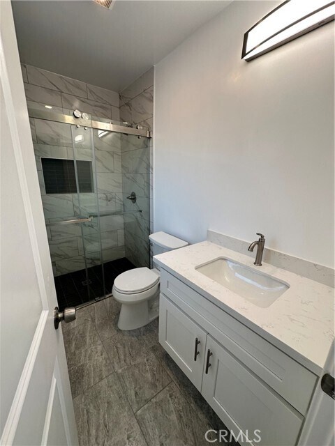 Building Photo - 12054 Lowemont St