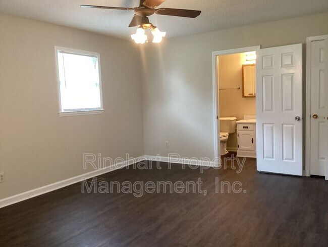 Building Photo - 760 Goudlock Rd