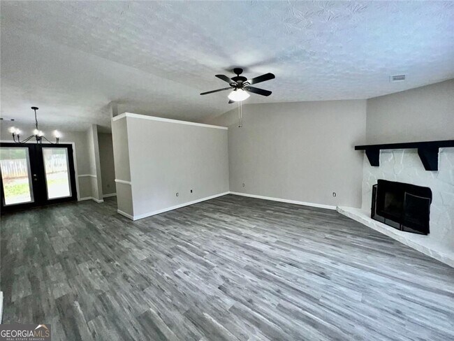 Building Photo - 5285 Sugar Crest Dr