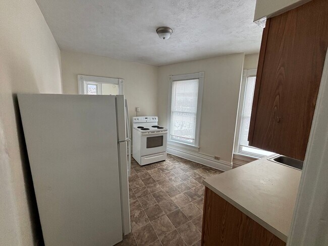 Building Photo - nbr142