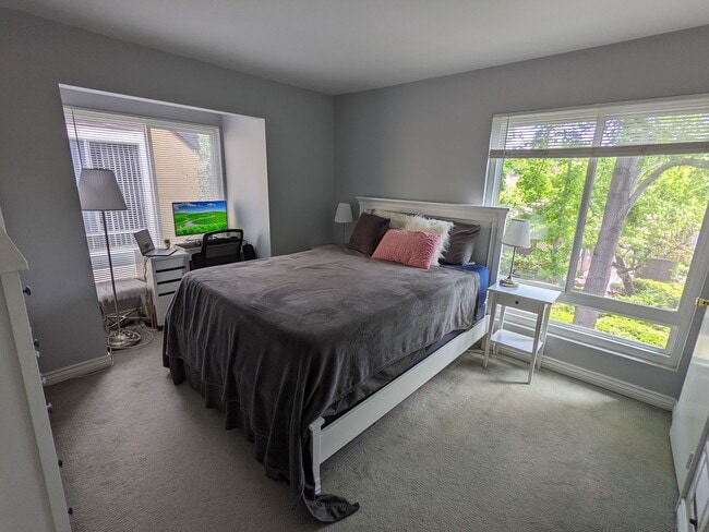 Building Photo - 7962 Mission Center Ct