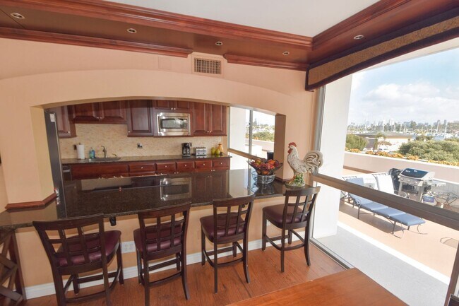 Building Photo - 1770 Avenida Del Mundo