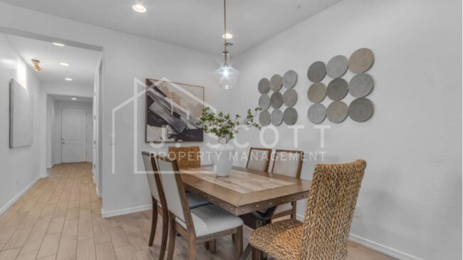 Building Photo - Modern 4-Bedroom Home with Upgraded Kitche...