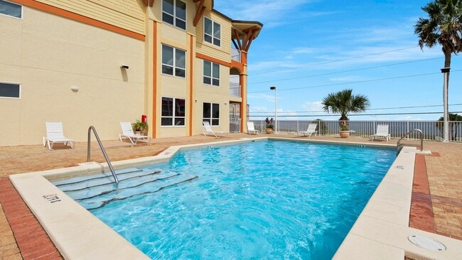 Building Photo - Summerhouse in Mexico Beach