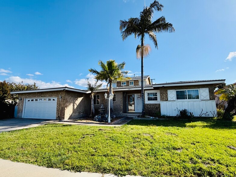 Building Photo - 6815 Sowell Ave