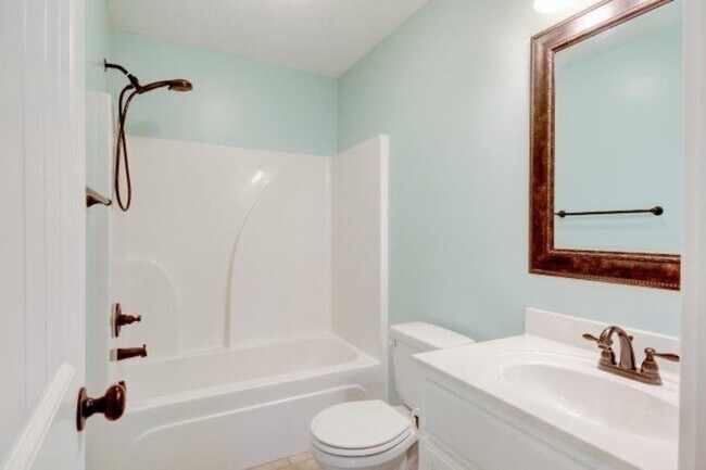 Building Photo - 3746 Silver Fox Ct