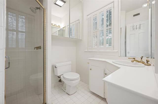 Building Photo - 4542 Westway Ave