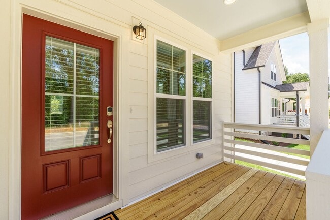 Building Photo - Beautiful 2 Bedroom/2 Bath in Chatham Park with garage!
