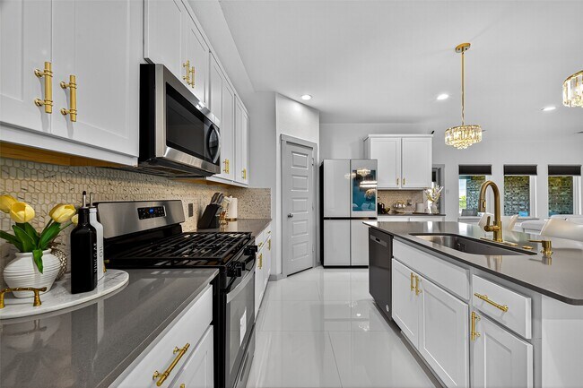 Building Photo - 31410 Hexan Hts Ln