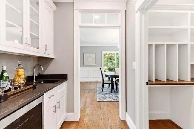 Building Photo - 56 Blossomcrest Rd