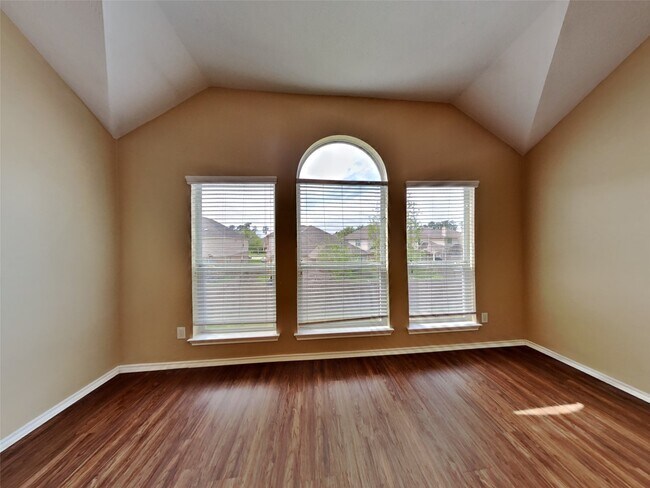 Building Photo - 26004 Castle Meadow Ln