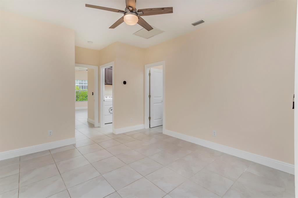 Building Photo - 1857 Spoonbill Ct