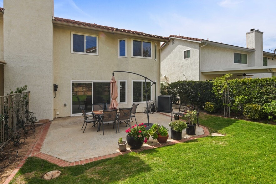 Building Photo - 19539 Shadow Springs Way