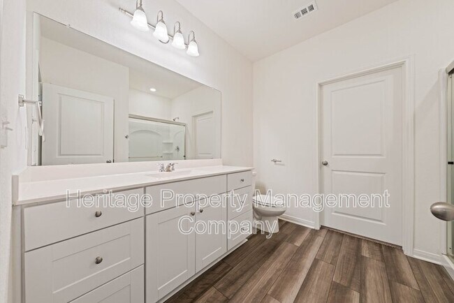 Building Photo - 6028 Pearl Mdw