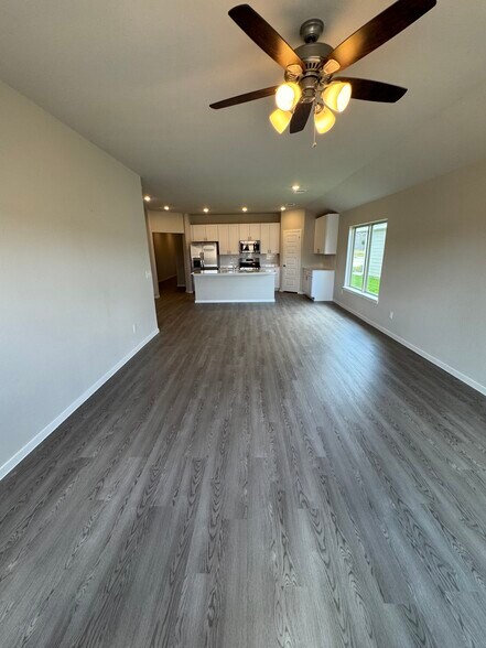 Building Photo - 174 Sterling River Ln