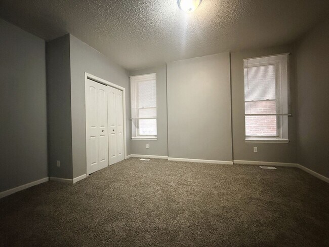 Building Photo - 5345 Wells Ave