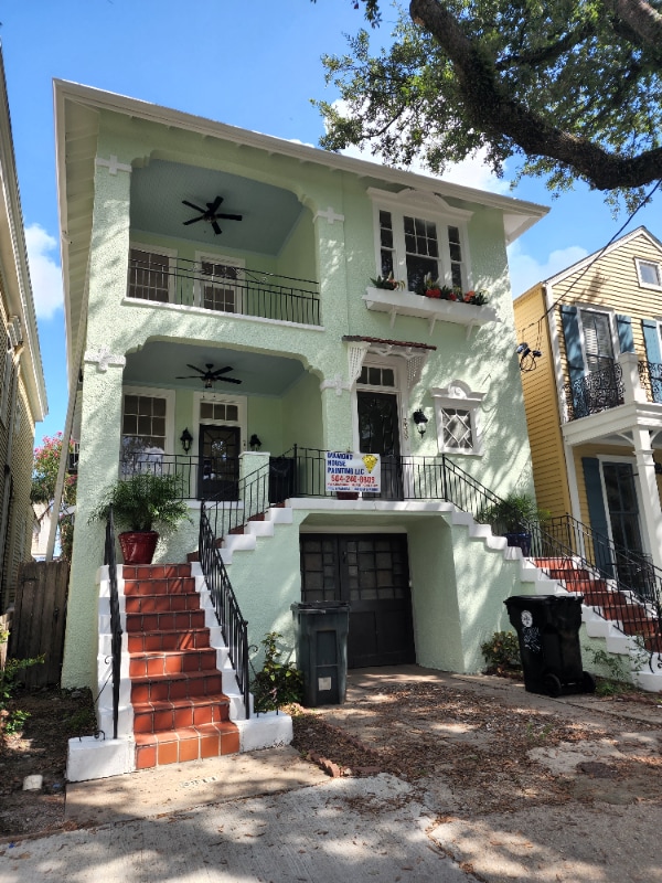 Building Photo - 2309 St Charles Ave