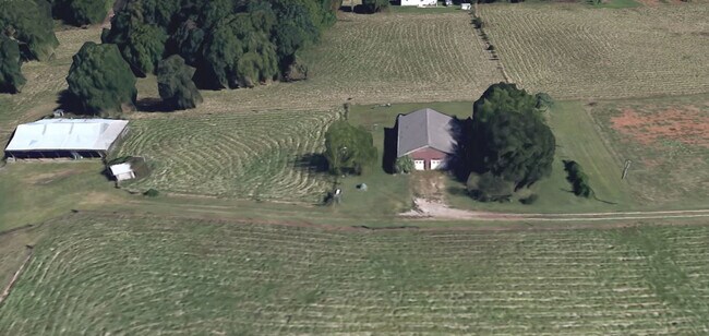 Building Photo - Happy Lake Farms