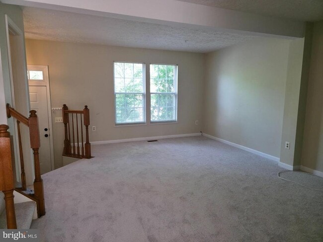 Building Photo - 705 Pine Drift Dr