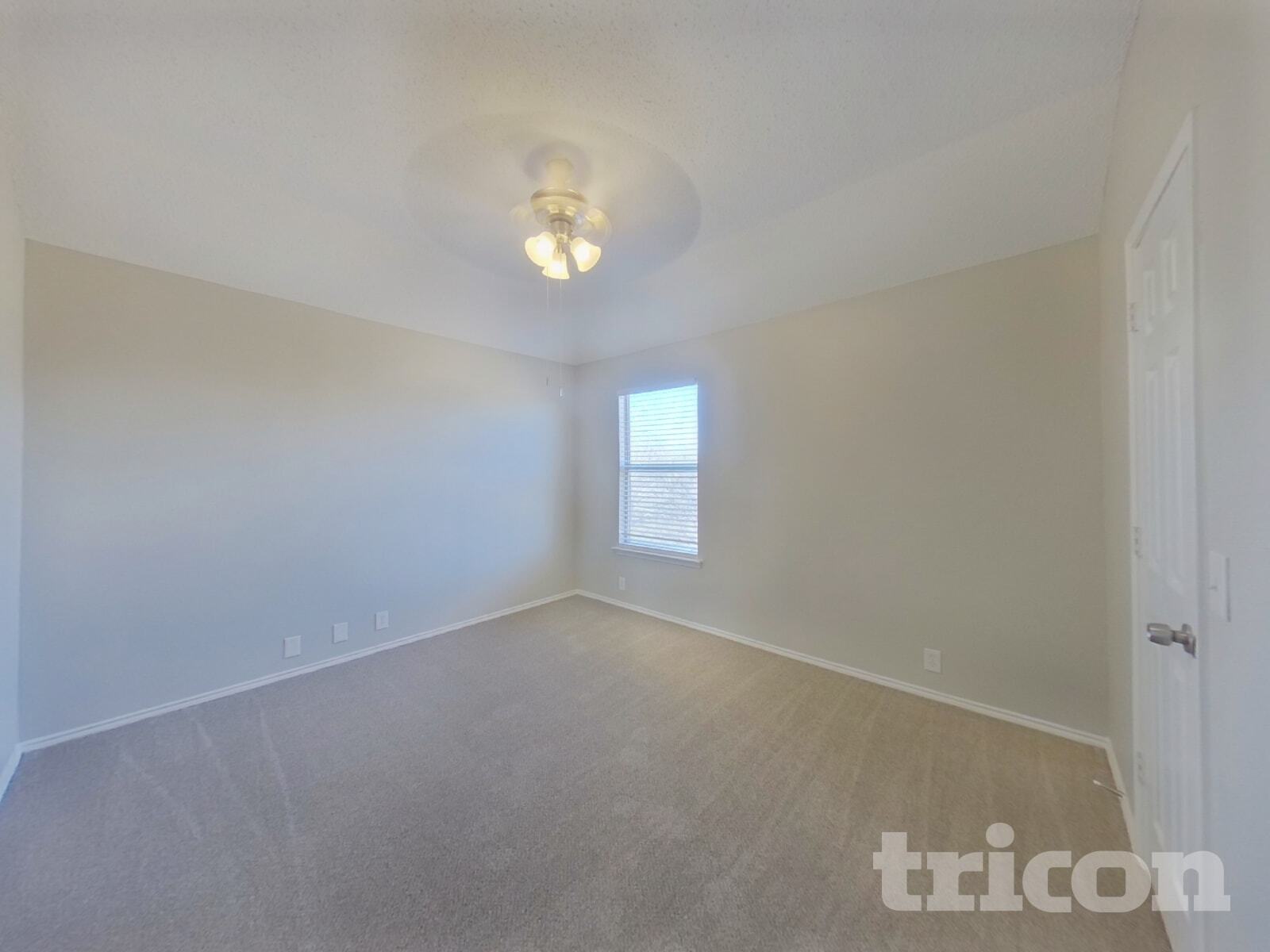 Building Photo - 3276 Raleigh Dr