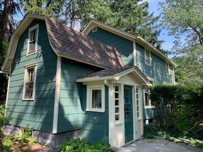 Rear - 159 Hamlin Ave