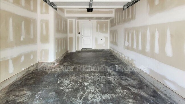 Building Photo - 109 Old Charles St