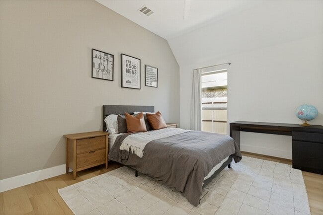 Building Photo - 1513 Snapdragon Ct