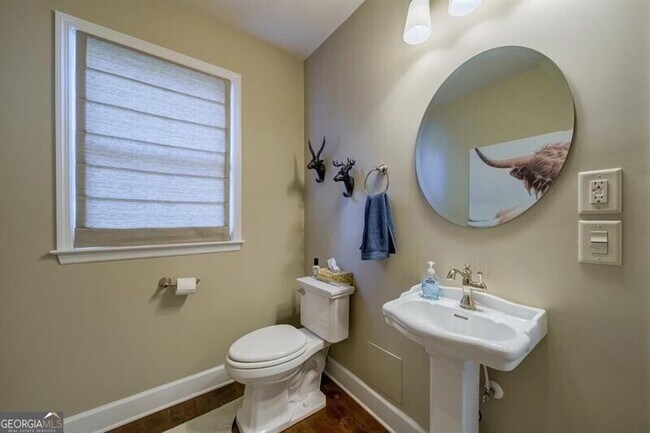 Building Photo - 947 Lenox Hill Ct NE