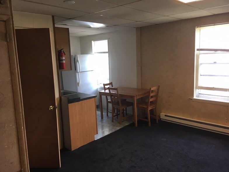 Building Photo - 354 East St