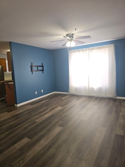 Building Photo - 143 Vixen Cir