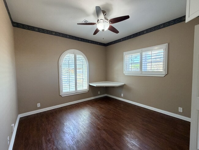 Building Photo - 5372 Wagon Trail